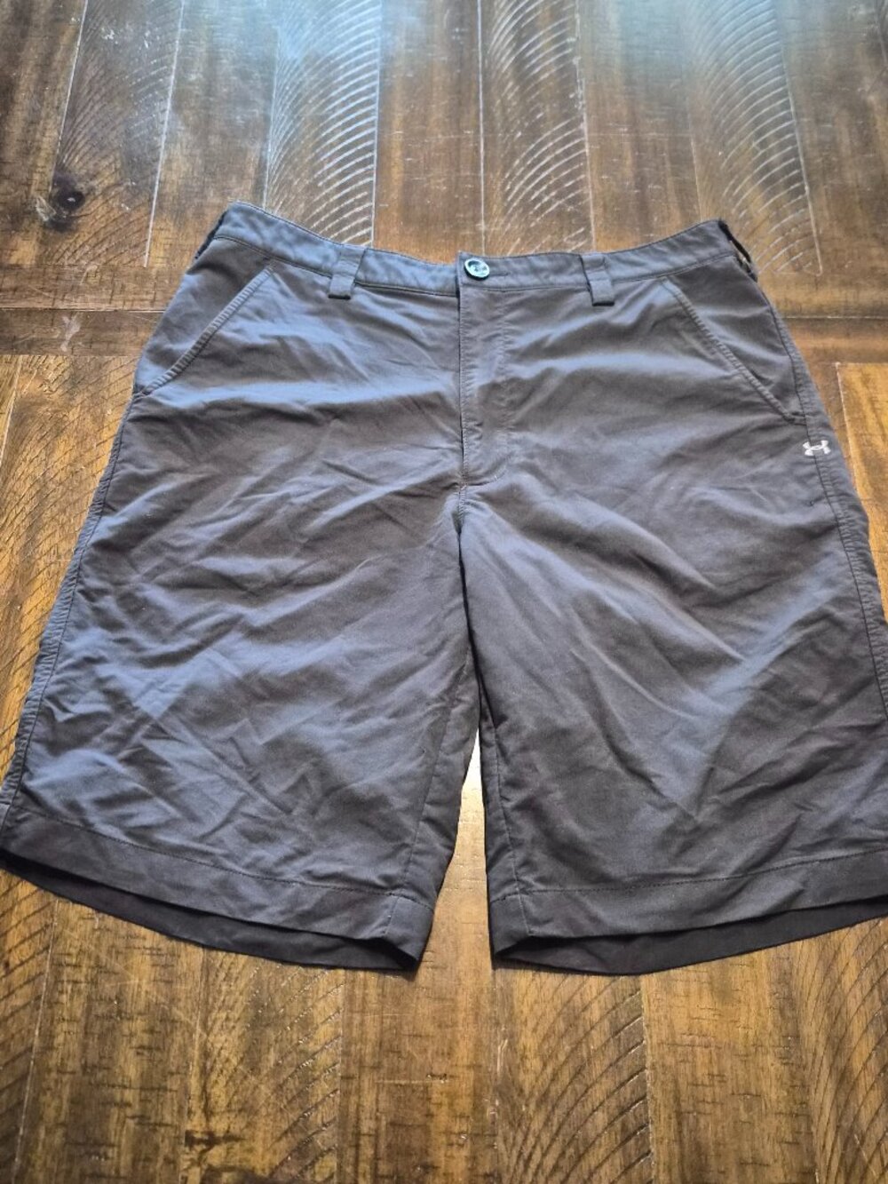Under Armour Shorts Size 34 Mens Black Chino Flat Front Performance Golf G839